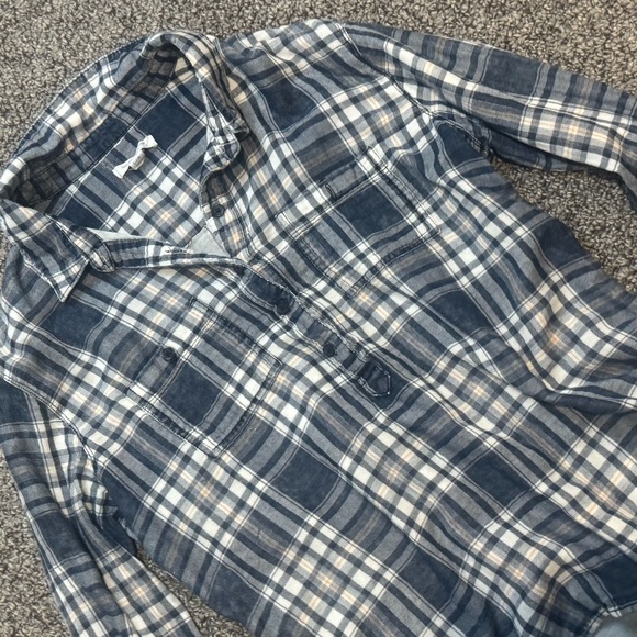 beachlunchlounge Navy and White Plaid Button-Down Shirt - Picture 3 of 6